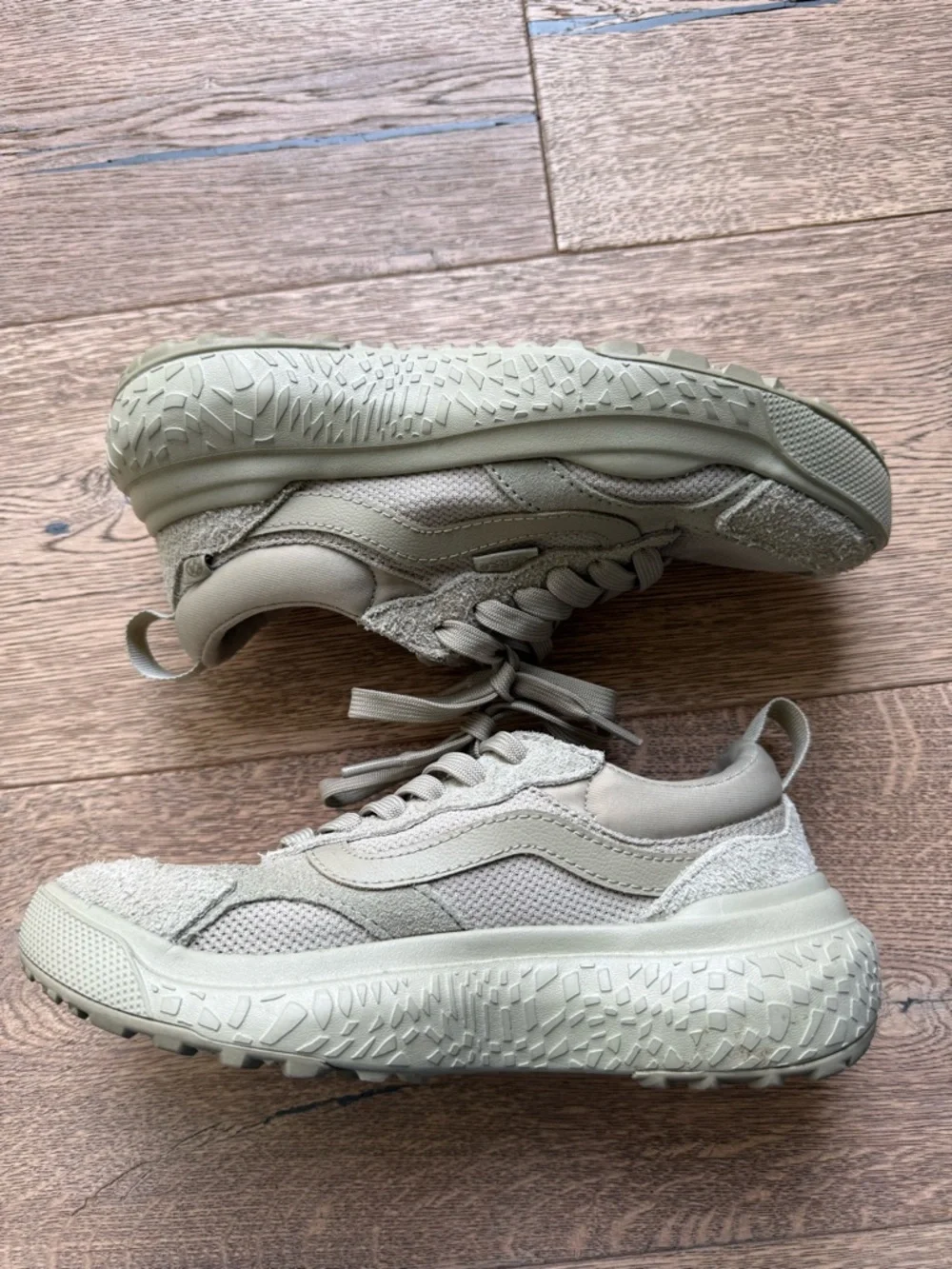 Vans Ultra Range Neo VR3 in Sage - Picture 2 of 7